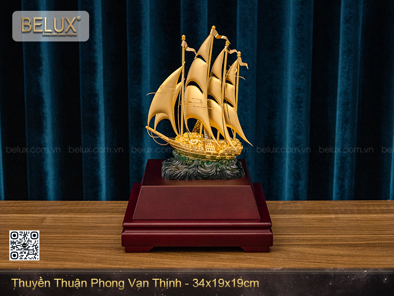 Mô hình thuyền thuận phong vạn thịnh dát vàng&nbsp;